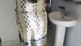 Neighbor Milf Seducing Me With Her Thick Ass Needs Pounding