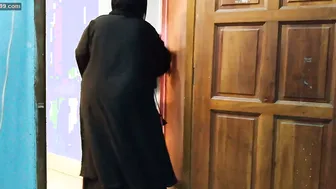 Muslim Neighbor Aunty Getting Drilled During House Cleaning