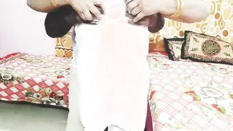 Telugu Aunty Giving Messy Blowjob And Fingering Her Cunt