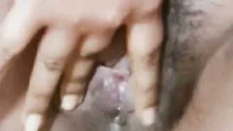 Indian Milf Fingering Her Dripping Wet Pussy On Webcam Moaning