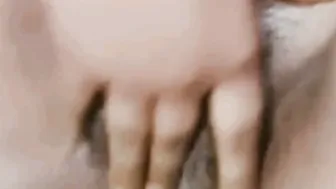 Indian Milf Fingering Her Dripping Wet Pussy On Webcam Moaning