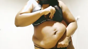 Horny Married Woman Stuffing Both Her Holes With Thick Dildos