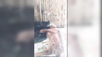 Desi Auntie Bathing Naked Outdoors Caught On Camera Looking Hot