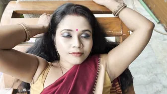 Saree Clad Aunty Sniffing Her Armpit Getting Turned On Fully