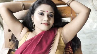Saree Clad Aunty Sniffing Her Armpit Getting Turned On Fully