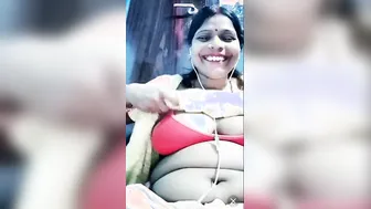 Naughty Indian Aunty Stripping Naked On Her Webcam Show