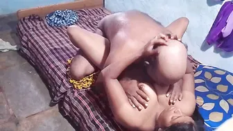 Beautiful Aunty Getting Pounded Hard By Boyfriend Cumming