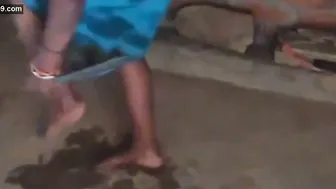 Sexy Village Aunty Showing Pussy Making Young Boys Crazy