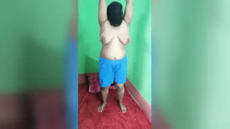 Horny Milf Fingering Her Dripping Wet Pussy On Home Camera