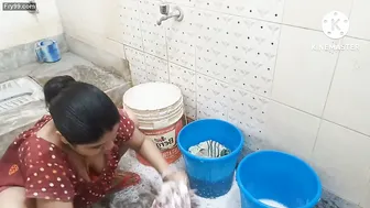 Thick Aunty Washing Clothes Gets Bent Over And Fucked Raw