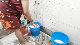 Thick Aunty Washing Clothes Gets Bent Over And Fucked Raw