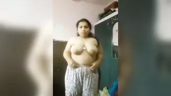 Busty Milf Bouncing Her Huge Tits While Getting Pounded