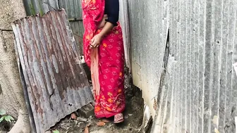 Catching Stepaunt In Bathroom And Fucking Her Tight Wet Pussy
