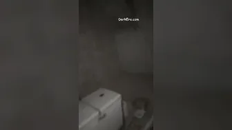 Pakistani Aunty Leaked Video Showing Hairy Choot In Bathroom