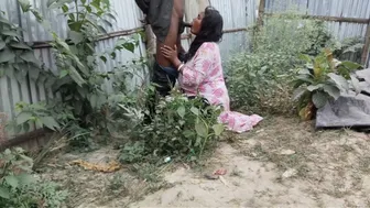 Fucking Neighbor Aunty Outdoors Behind Her Husband Back