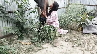 Fucking Neighbor Aunty Outdoors Behind Her Husband Back