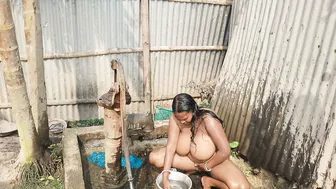 Getting Naughty With My Housewife While Bathing Together