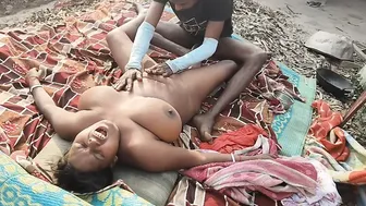 Giving Horny Housewife A Sensual Oil Massage Treatment