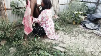 Hot Married Bhabhi Getting Pounded Outdoors In Public Spot