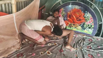 Fingering Indian Housewife Until She Squirts All Over Me