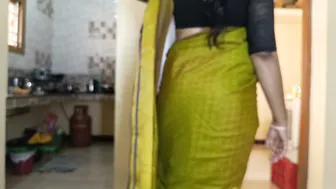 Funny Housewife Romance Turning Into Hardcore Fucking Session