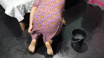 Hugging Step Aunty While Shes Cleaning And Fucking Her Good