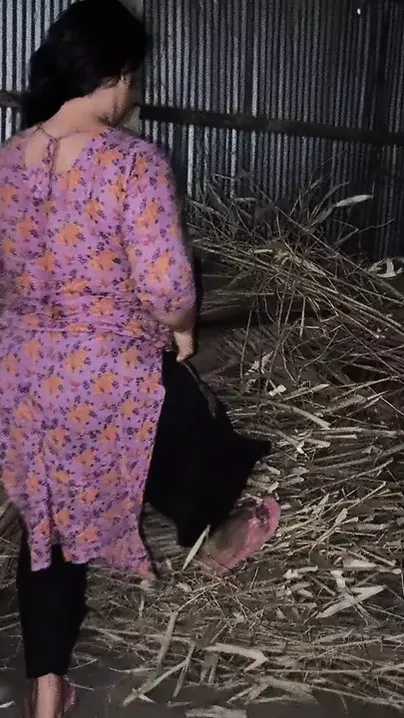 Hugging Cousin From Behind While Cleaning And Anal Pounding