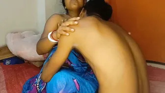 Hotwife In Blue Saree Getting Fucked Hard By Maid At Home