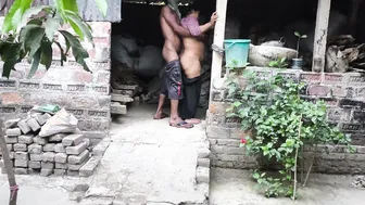 Aunty Cleaning Yard Gets Ass Fucked Hard From Behind Outdoor