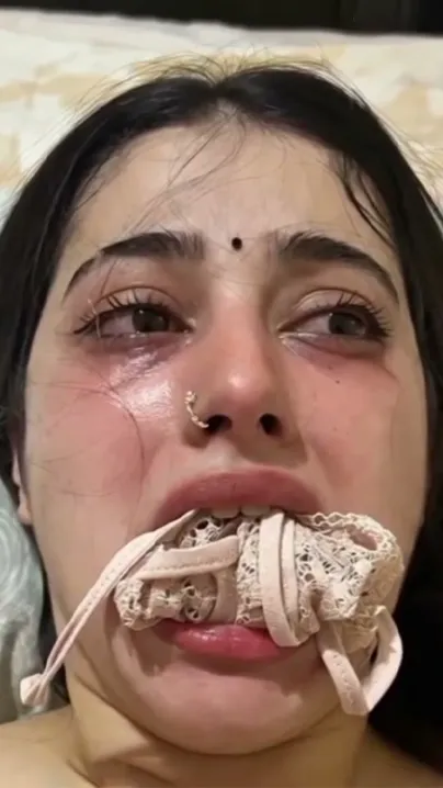 Bhabhi Stuffing Panty In Mouth Begging For Chut Chudai Mms