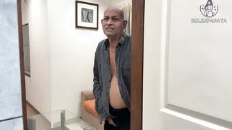 Nautanki Memsaab Calls Naukar To Bathroom After Shower For Gaand Chudai