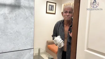 Nautanki Memsaab Calls Naukar To Bathroom After Shower For Gaand Chudai