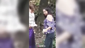 Sundar Desi Ladki Open Park Mein Lund Haath Se Jhatak Rahi