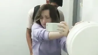 Nerd College Babe Bathroom Mein Desi Ladke Se Backshots Kha Rahi