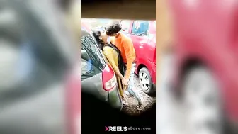 Padosan Parking Lot Mein Desi Lover Lund Pe Uchal Rahi