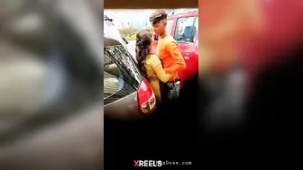 Padosan Parking Lot Mein Desi Lover Lund Pe Uchal Rahi