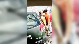 Padosan Parking Lot Mein Desi Lover Lund Pe Uchal Rahi