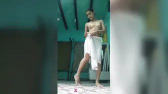 Desi Randi Nude Naach With Jhumkas In Bedroom Mirror