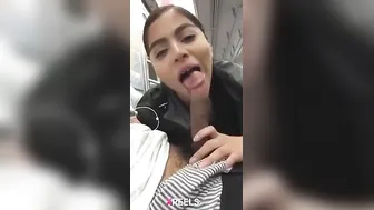 Anjaan Ladki Train Mein Lund Chus Rahi Chupke Se