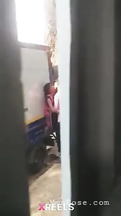 College Jodi Caught Kissing Smooching In Park Secret Phone Cam