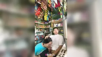 Cousins Chupke Se Blowjob Dete Grocery Shop Mein