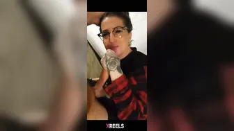 Cheating Bartender Milf Sucking After Hubby Call In Motel