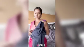 Fiji Desi Babe Naughty Chut Rubbing Posing For Phone Camera