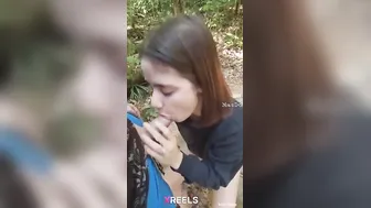 Jungle Mein Saree Wali Hot Babe Lund Chus Rahi Khade Khade