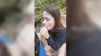Jungle Mein Saree Wali Hot Babe Lund Chus Rahi Khade Khade