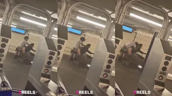 Chudai On Mumbai Local Train With Chaiwala Watching