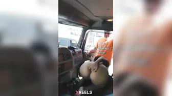 Car Park Mein Horny Desi Chus Ke Chud Rahi Naye Ladke Se