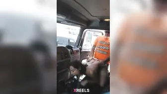 Car Park Mein Horny Desi Chus Ke Chud Rahi Naye Ladke Se