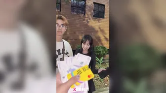 Gf Ko Paiso Ke Liye Social Media Pe Chudwa Rahi Boyfriend Ko Dhoka