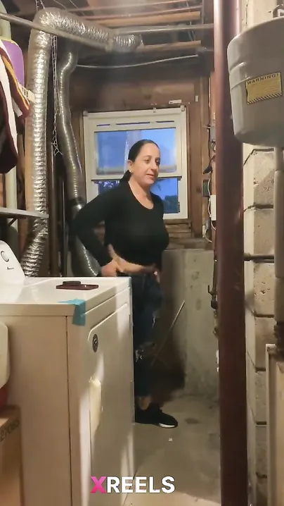 Hot Desi Milf Randi Chudai By Mazdoor In Village Haveli
